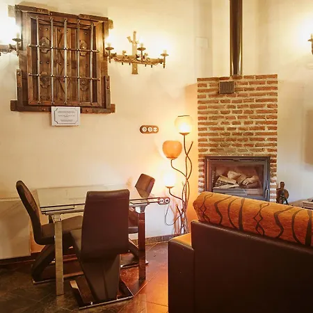 Casa De Cucu Navaluenga Holiday home