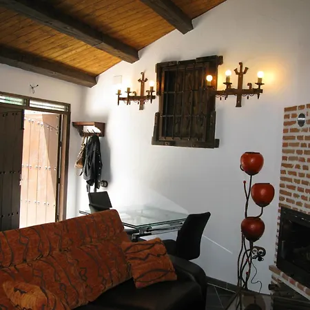 Casa De Cucu Navaluenga Holiday home *