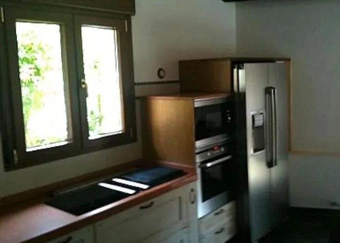 Casa De Cucu Navaluenga *