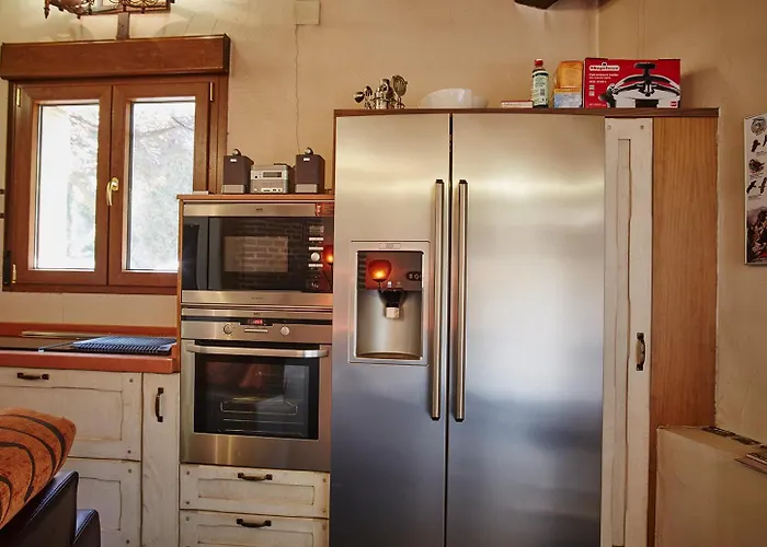 Casa De Cucu Navaluenga *