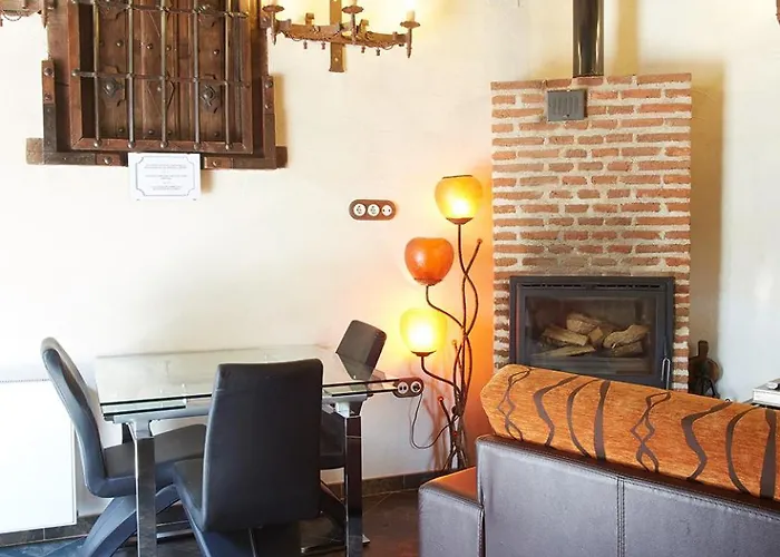 펜션 Casa De Cucu Navaluenga