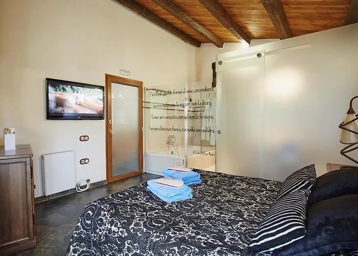 Casa De Cucu Navaluenga