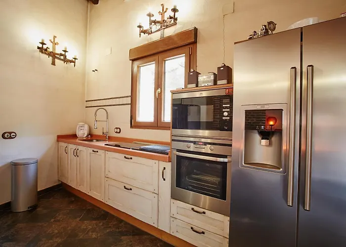 Casa De Cucu Navaluenga 펜션 Ávila