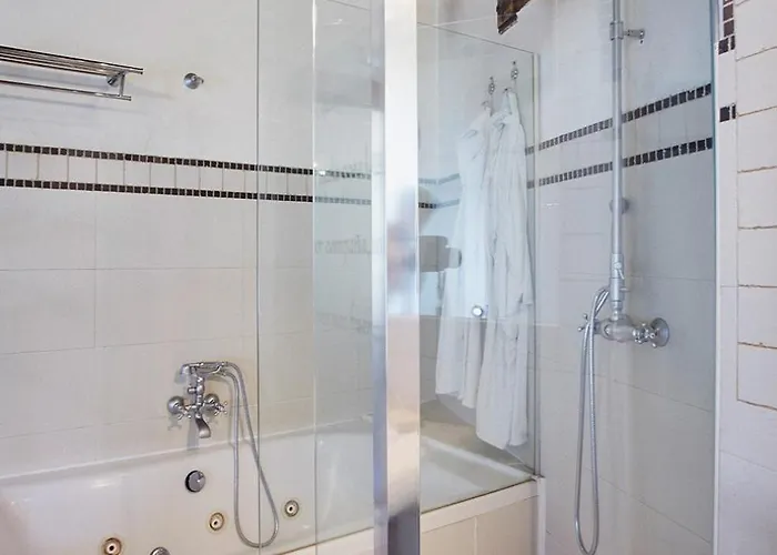 Casa De Cucu Navaluenga *